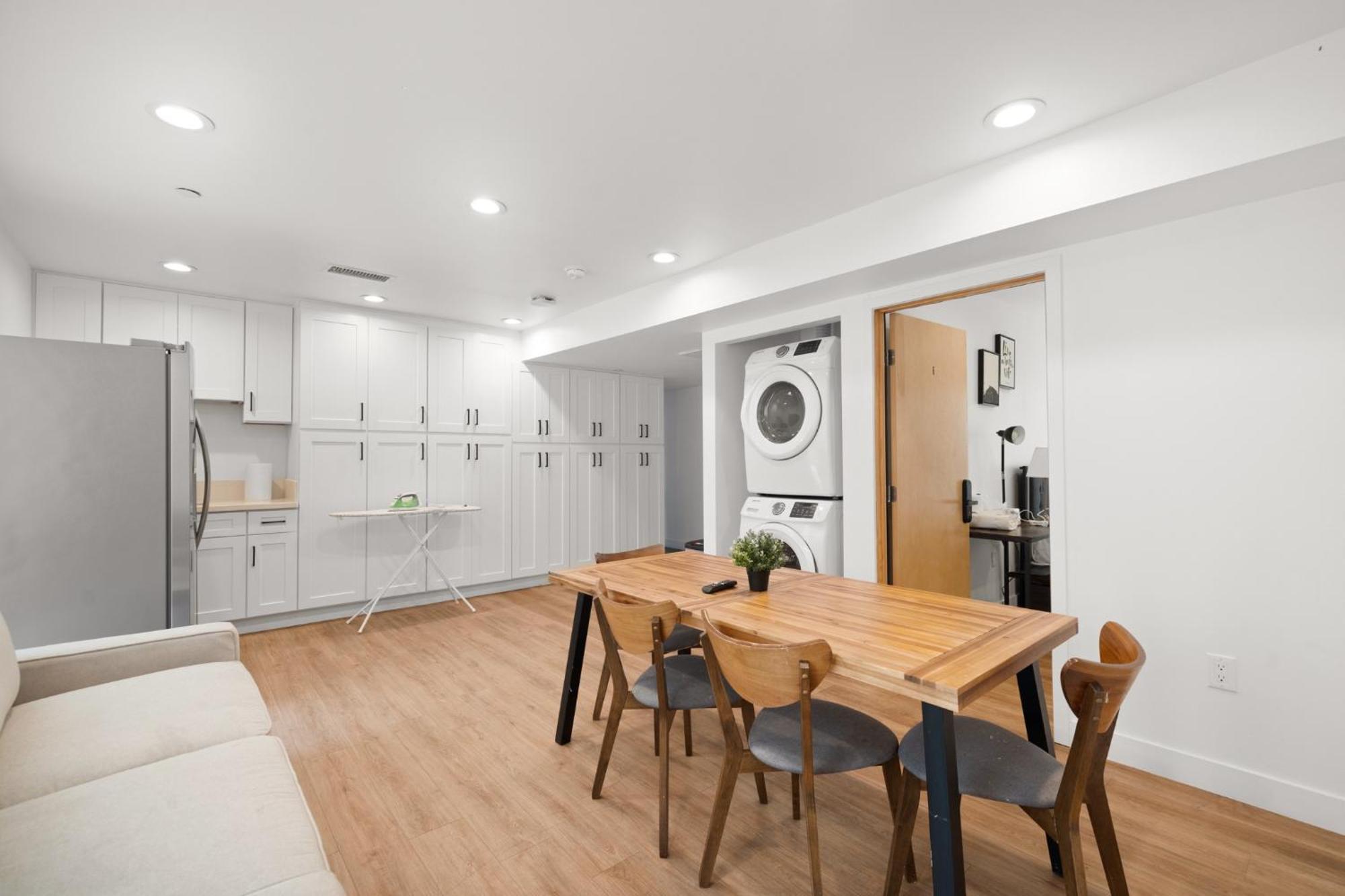 Modern Getaway In The Heart Of La Near Usc, Private Room With Share Living Room And Kitchen 로스앤젤레스 외부 사진