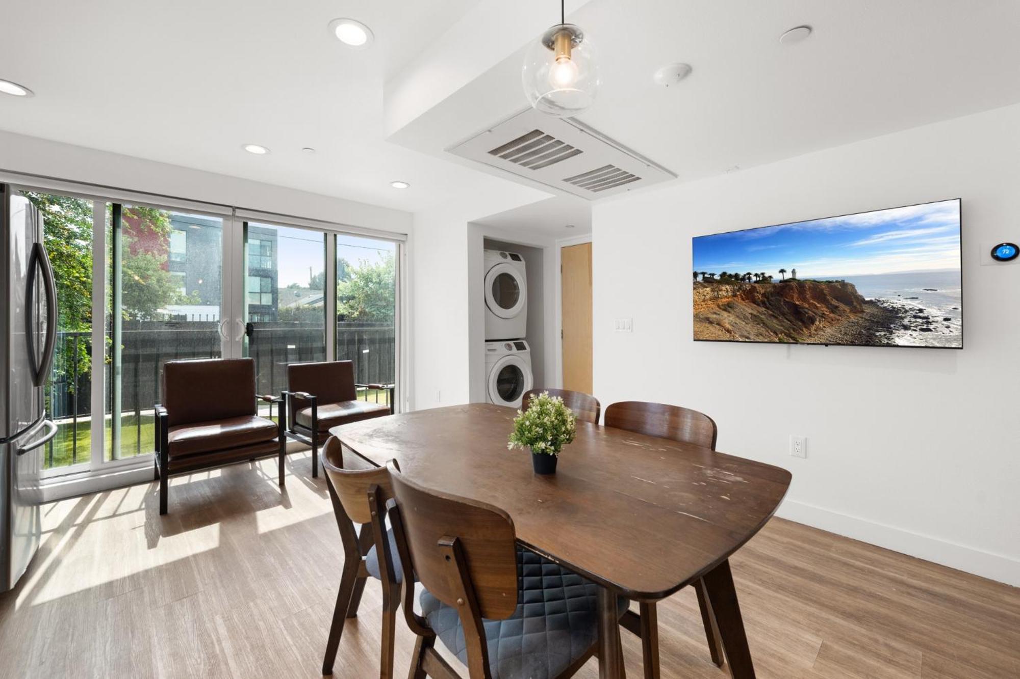 Modern Getaway In The Heart Of La Near Usc, Private Room With Share Living Room And Kitchen 로스앤젤레스 외부 사진