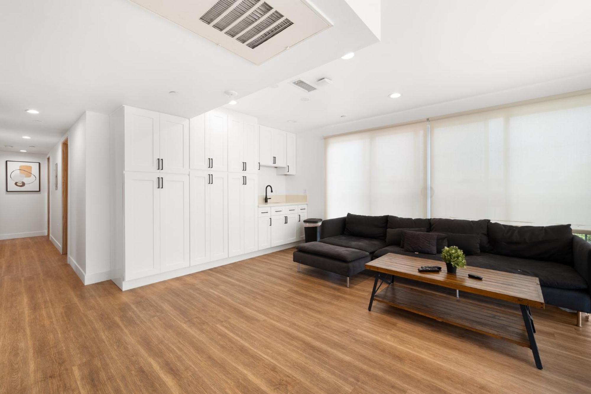 Modern Getaway In The Heart Of La Near Usc, Private Room With Share Living Room And Kitchen 로스앤젤레스 외부 사진