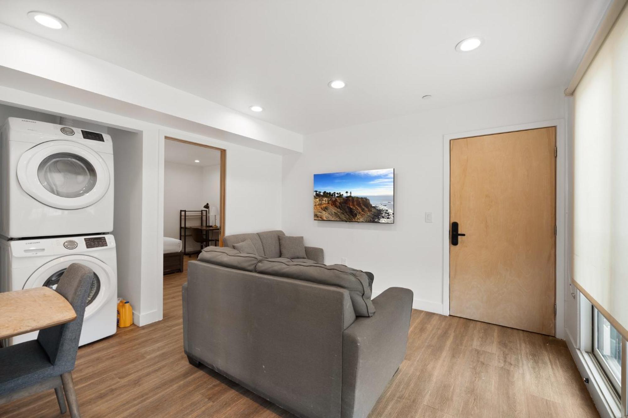 Modern Getaway In The Heart Of La Near Usc, Private Room With Share Living Room And Kitchen 로스앤젤레스 외부 사진