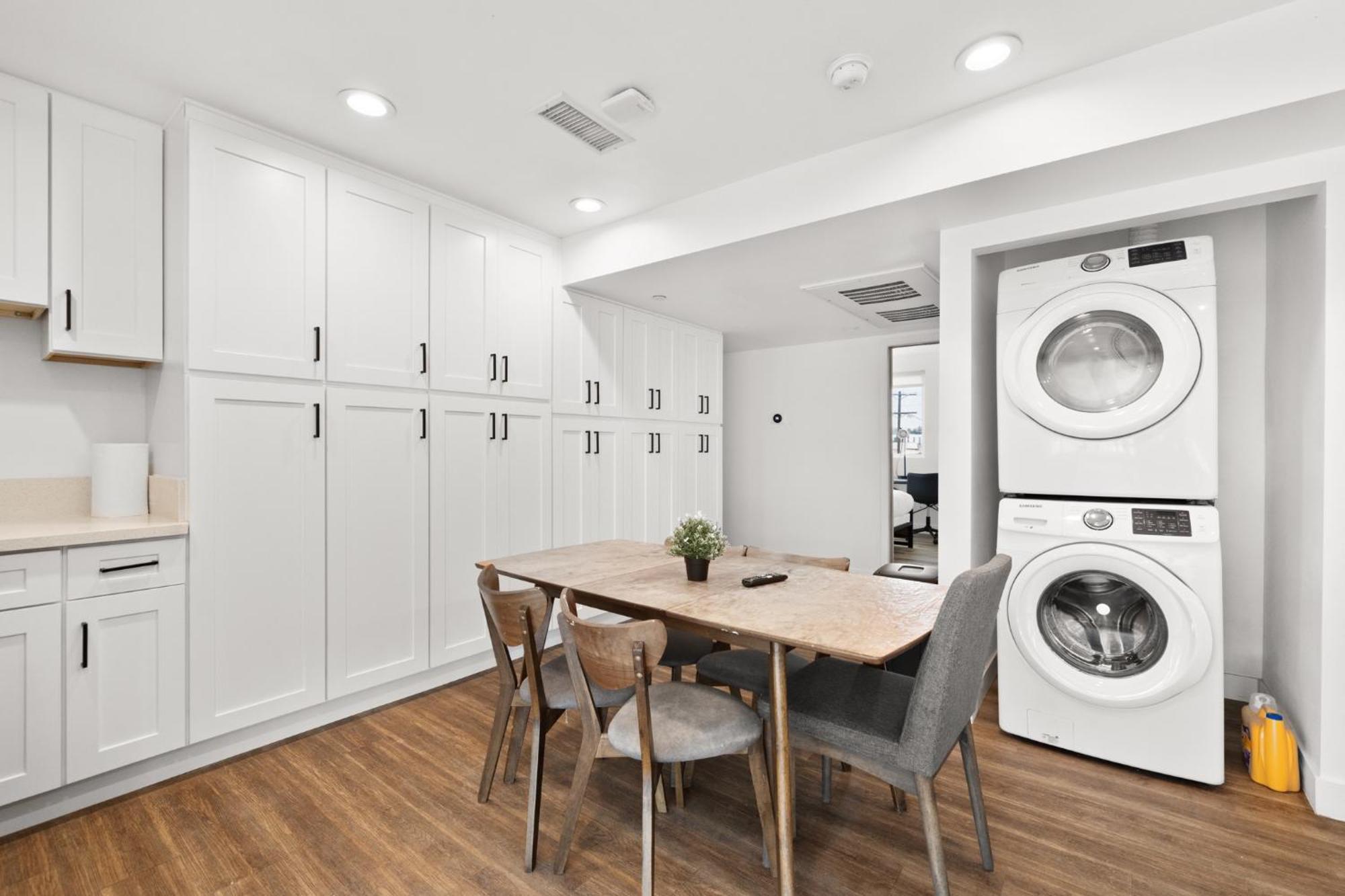 Modern Getaway In The Heart Of La Near Usc, Private Room With Share Living Room And Kitchen 로스앤젤레스 외부 사진